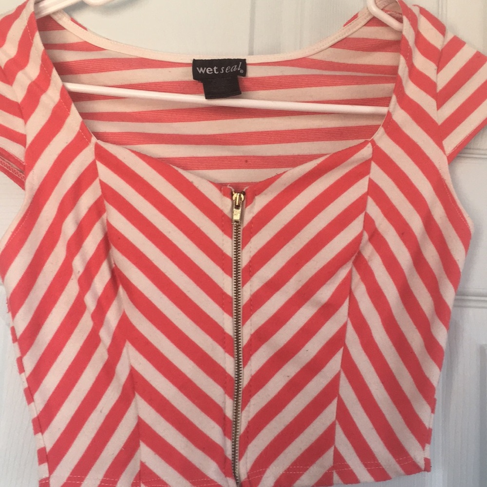zip up striped crop top